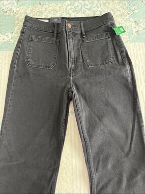 NWT GAP FLARE JEANS in Black Size 28/6R